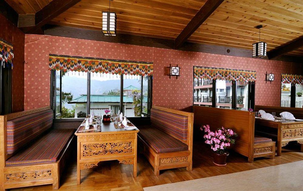 Denzong Regency- Luxury Mountain Retreat Spa & Casino Gangtok Exterior foto
